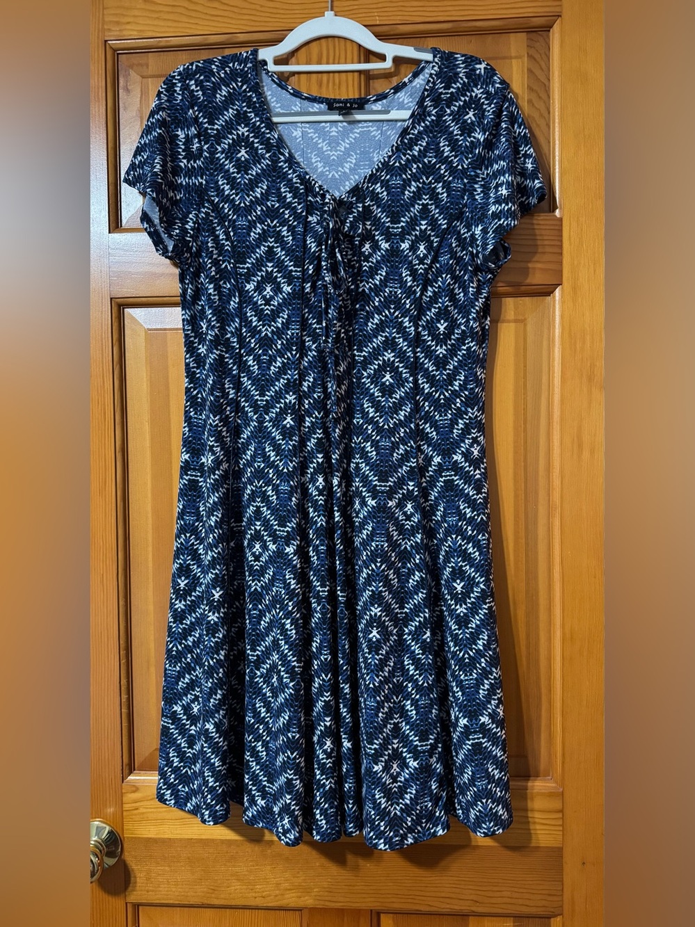 Sami & Jo Blue and White Patterned Top